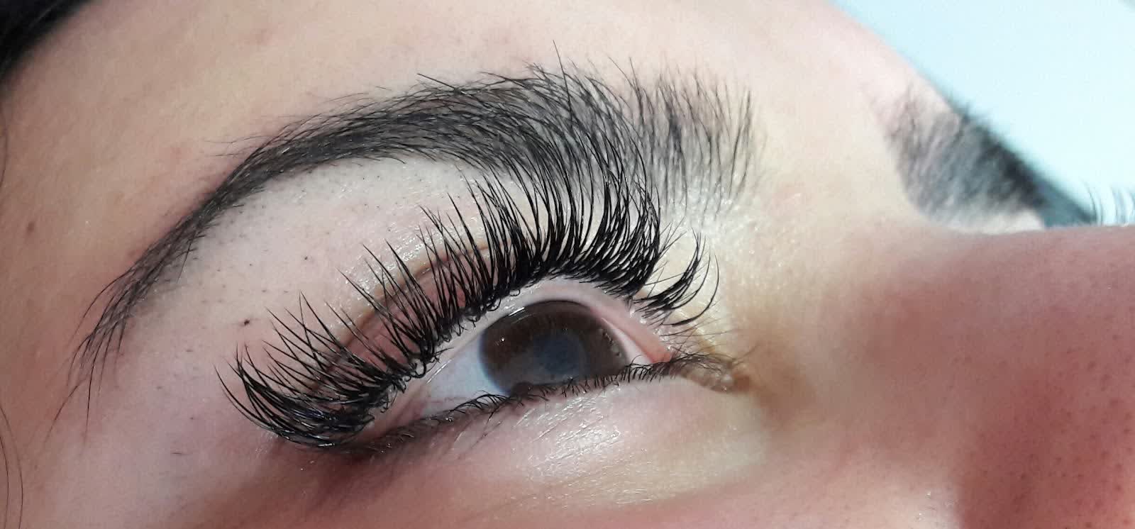 Volume wimperextensions door De Wimperspecialist